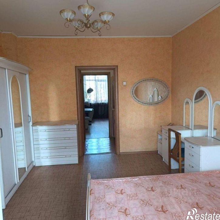 4-комн квартира улица Победы, 1