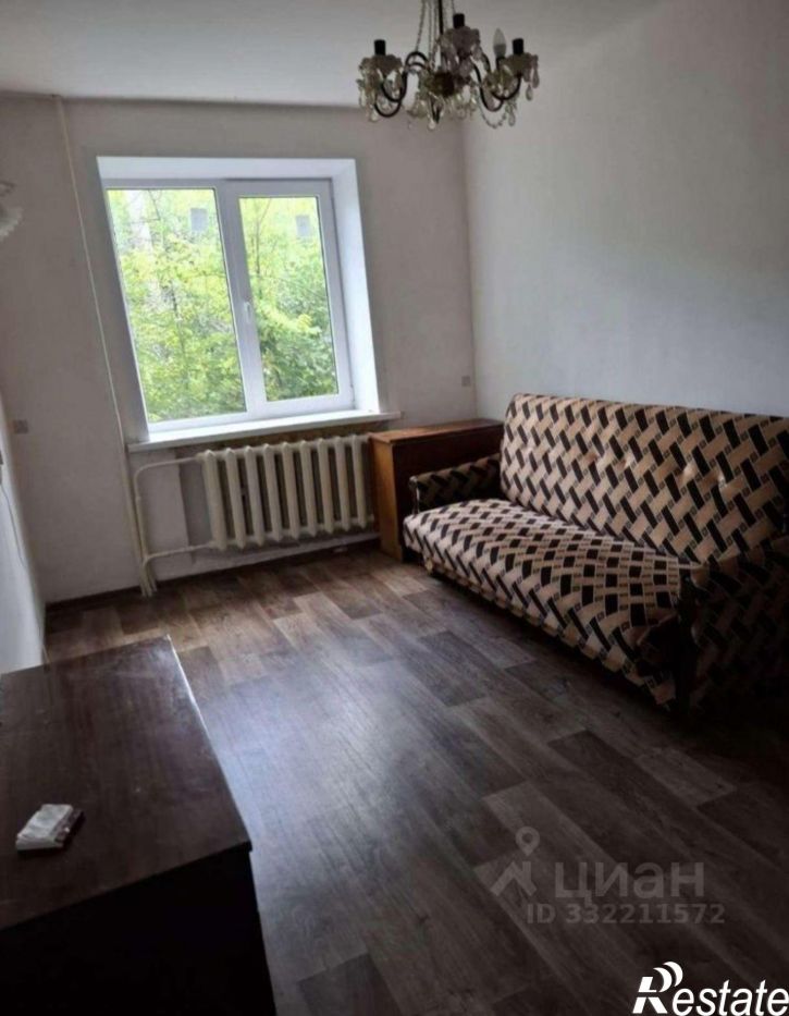 4-комн квартира улица Батайская,дом 9