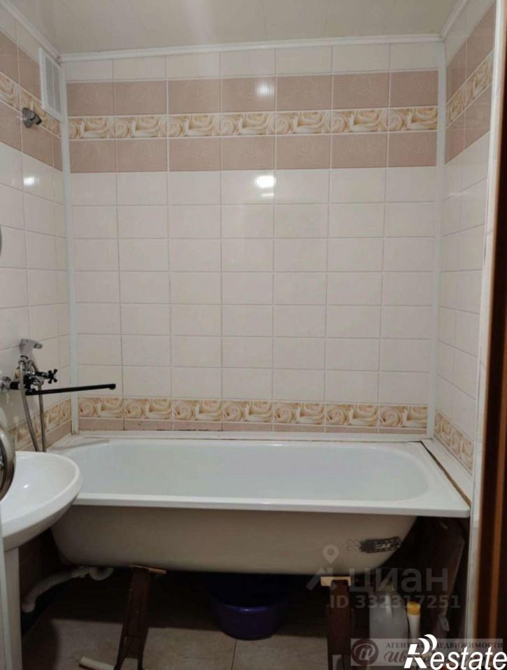 3-комн квартира улица Дыбенко,дом 122