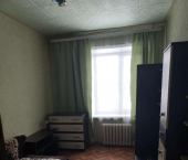 комната 64 кв м пр-кт Кирова, 82
