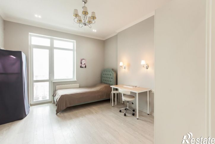 3-комн квартира Жилина улица, 13а