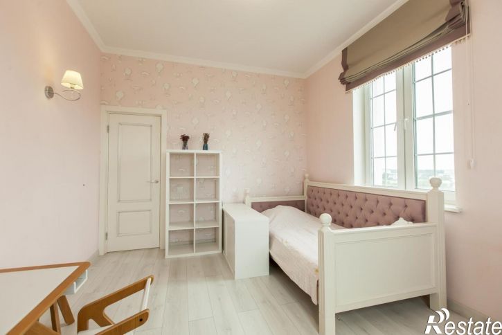 3-комн квартира Жилина улица, 13а