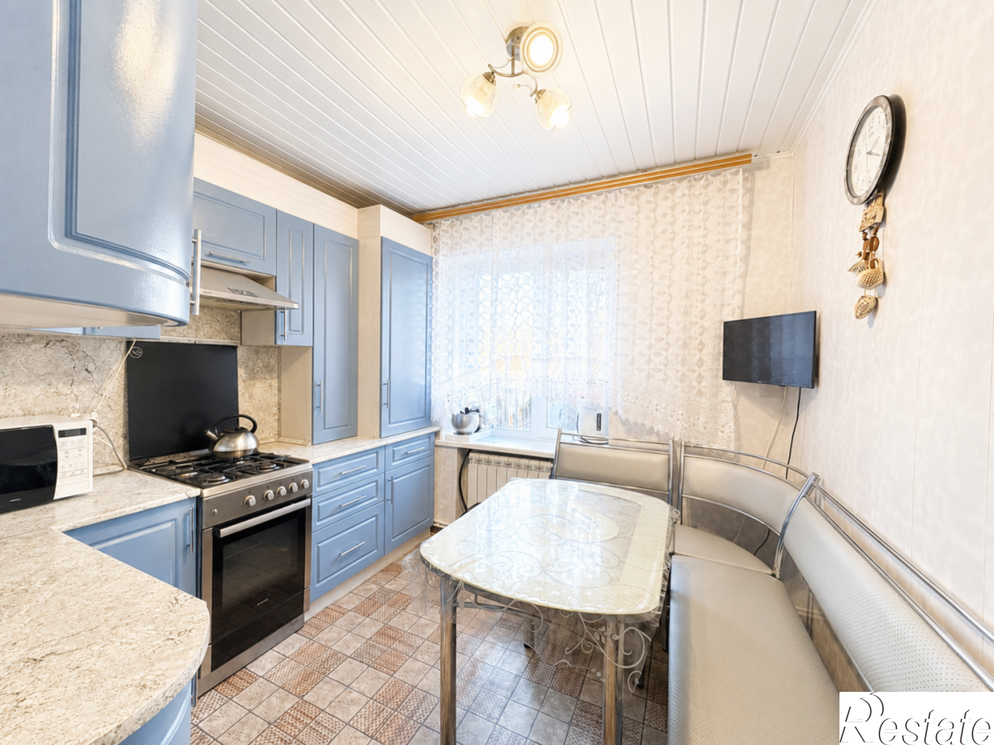 Купить дачу, дом, коттедж за 3 750 000 рублей на Школьная ул, 5/1,37