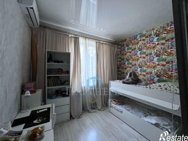 2-комн квартира Строителей улица, 27