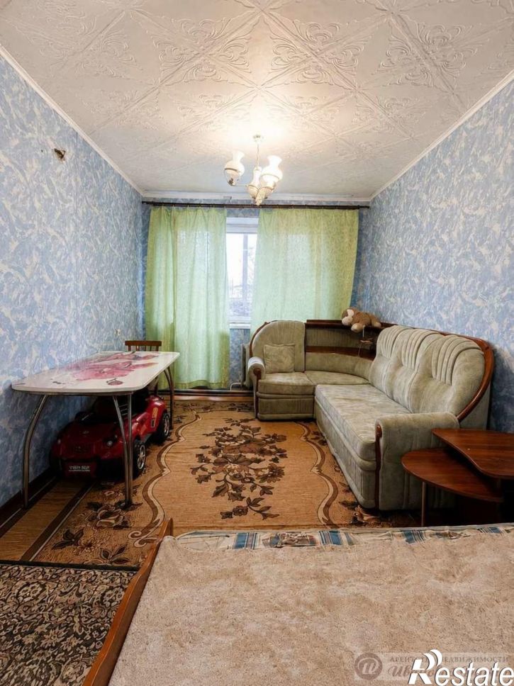 3-комн квартира Молодёжная улица, 6