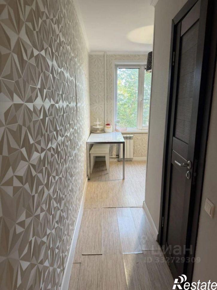 3-комн квартира Тольятти, улица Свердлова