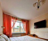3-комн, 90кв м, этаж 2/9 ул Ленинградская, 83