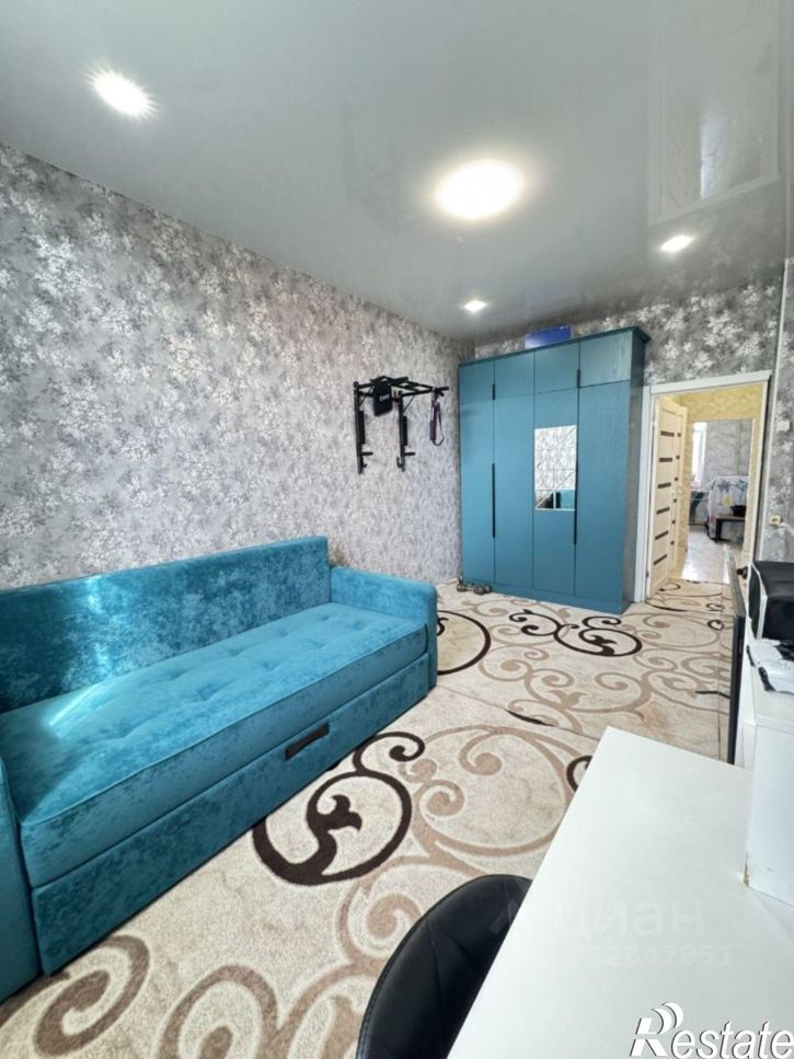 3-комн квартира пр-кт Кирова, д 143