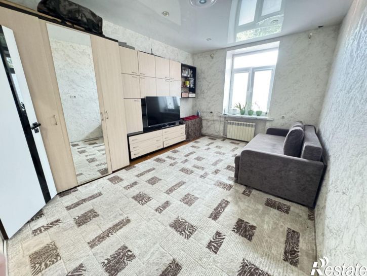 3-комн квартира пр-кт Кирова, д 143
