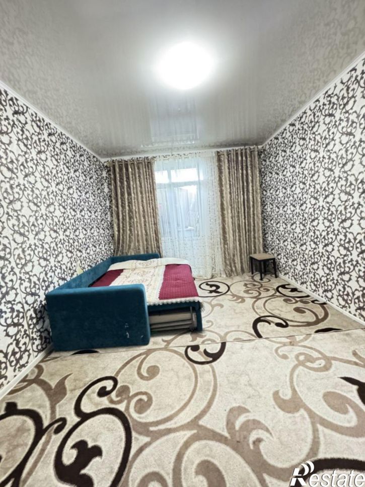 3-комн квартира пр-кт Кирова, д 143