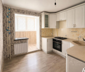 2-комн, 55кв м, этаж 1/10 ул Губернаторская, 41