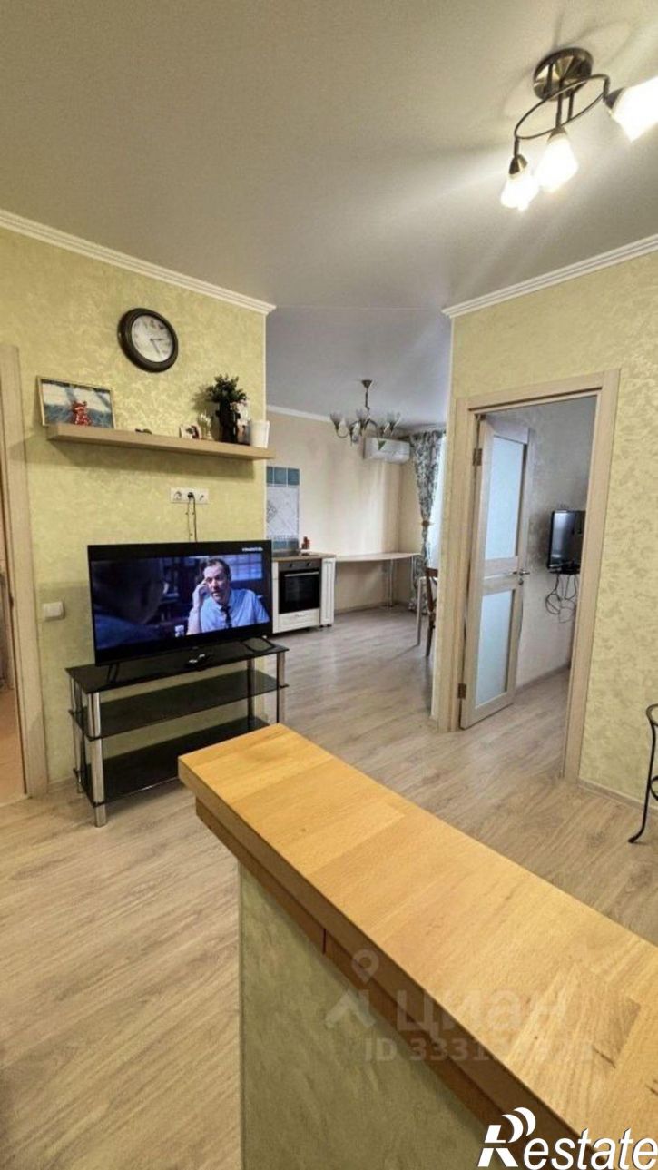 2-комн квартира улица Советской Армии, 203