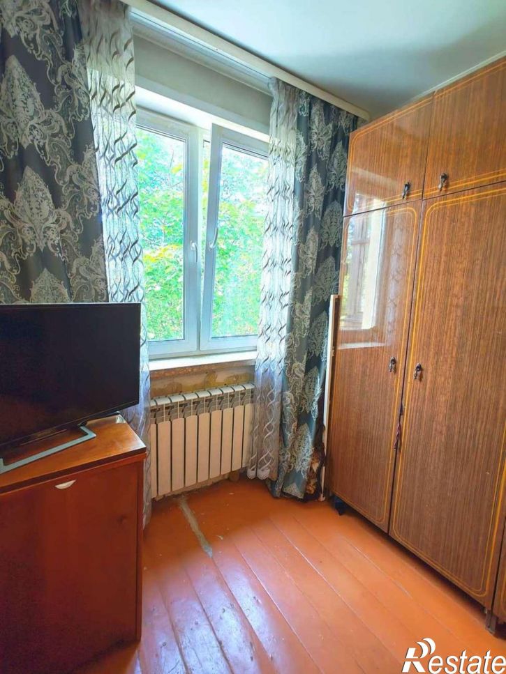 3-комн квартира Дзержинского улица, 19