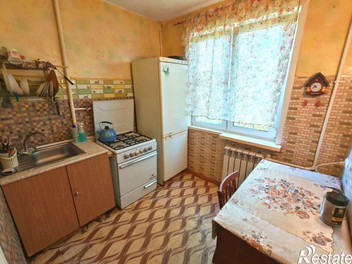 3-комн квартира Дзержинского улица, 19