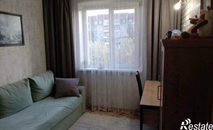 4-комн квартира Тольятти, улица 40 лет Победы