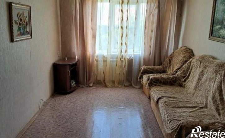 3-комн квартира ул Короленко, 72,  д. 72