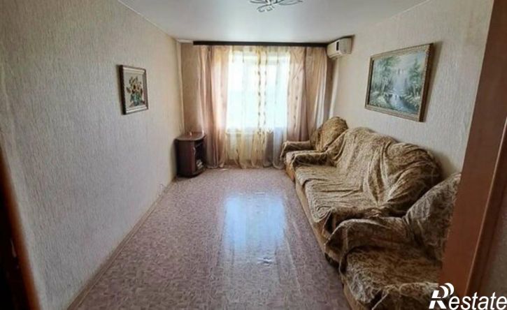 3-комн квартира ул Короленко, 72,  д. 72
