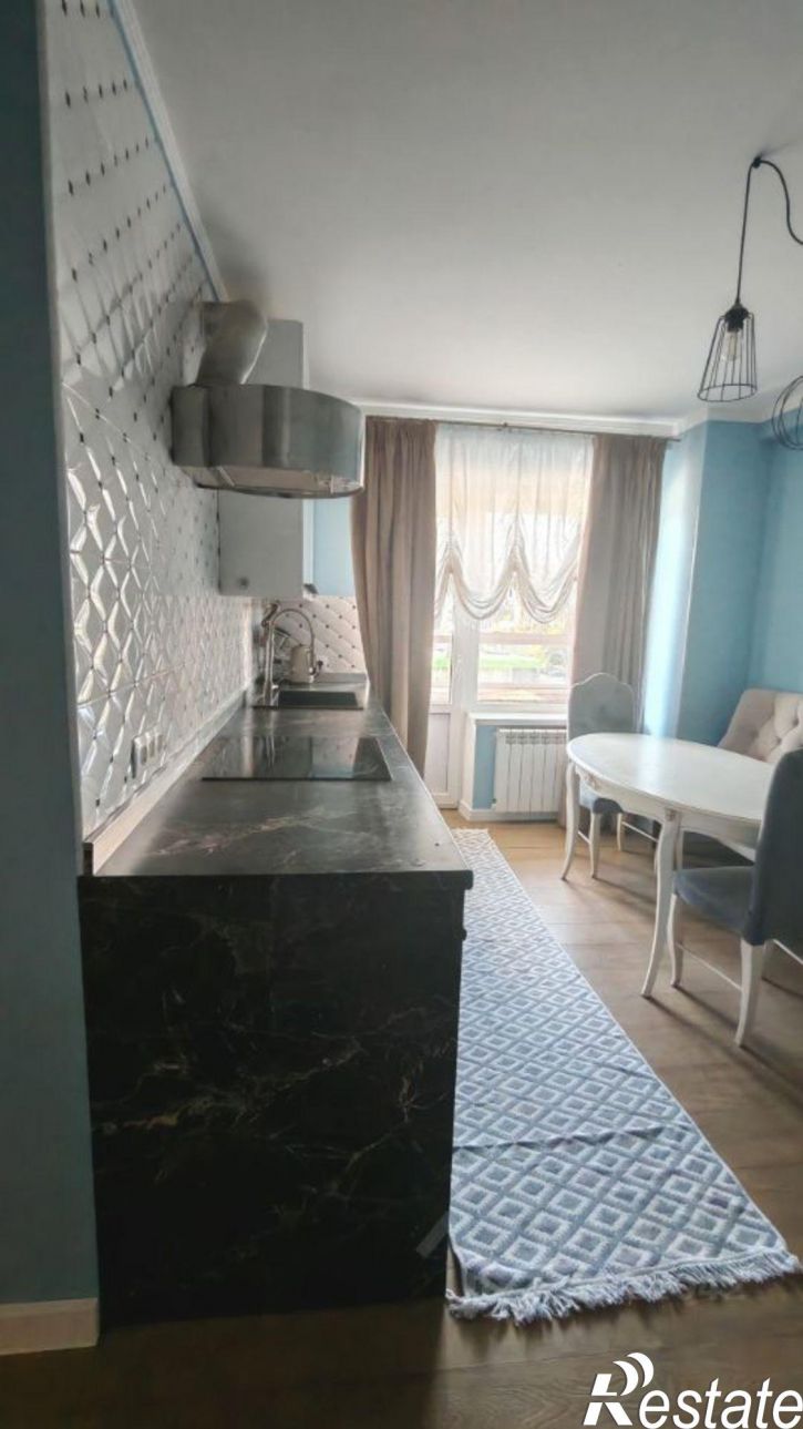 2-комн квартира Тольятти, улица Баныкина, 21