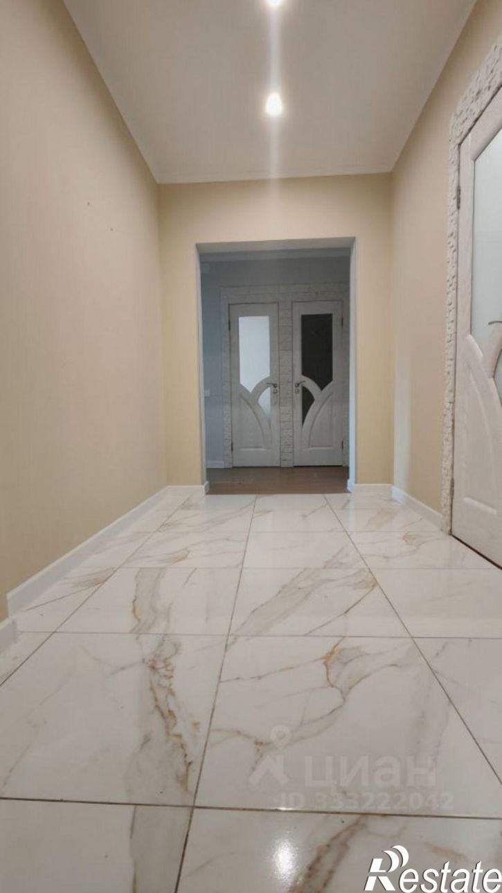 2-комн квартира Тольятти, улица Баныкина, 21