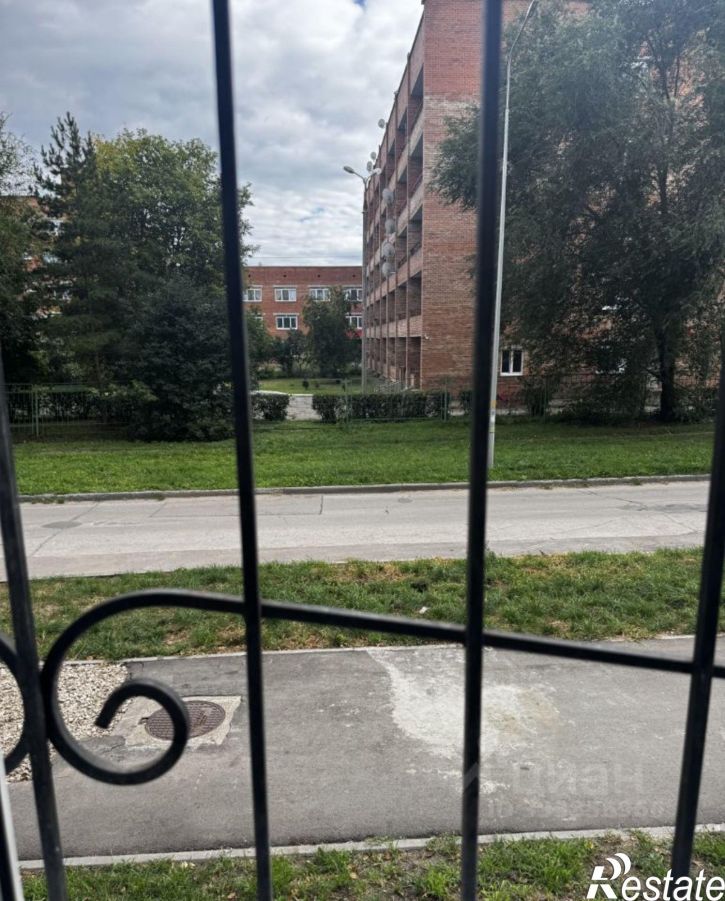 1-комн квартира Тольятти, улица Ларина, 2Б
