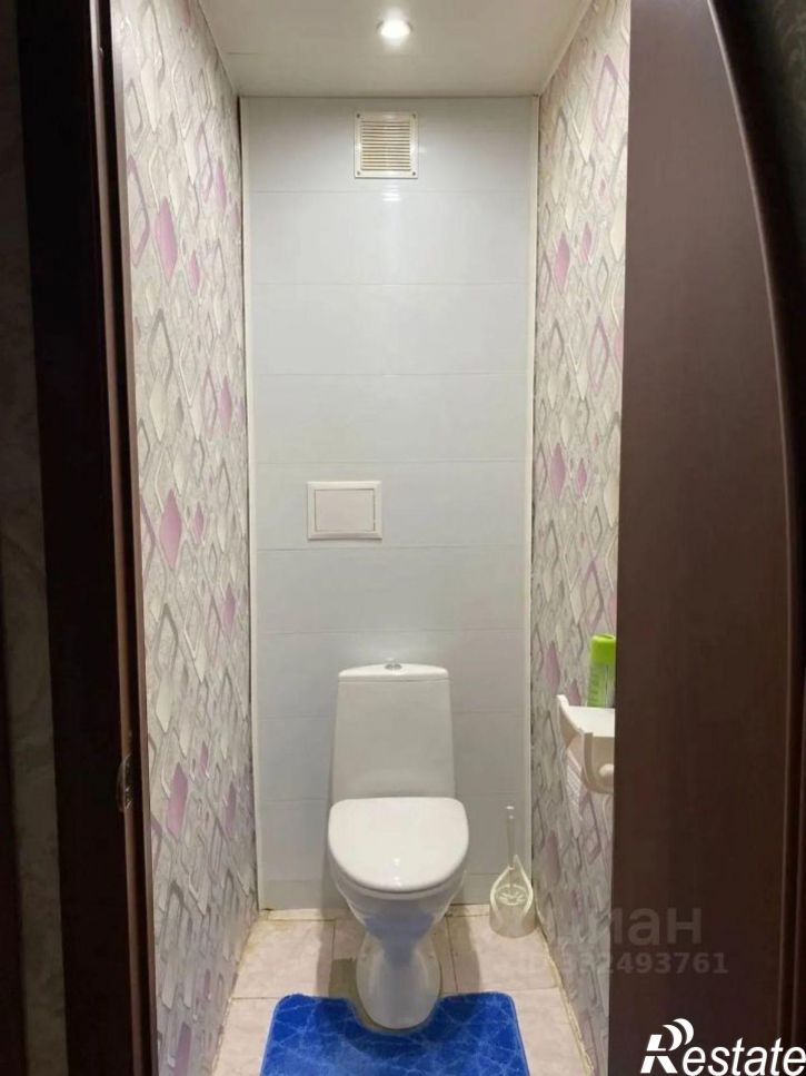 2-комн квартира мкр В-1, 11,  д. 11