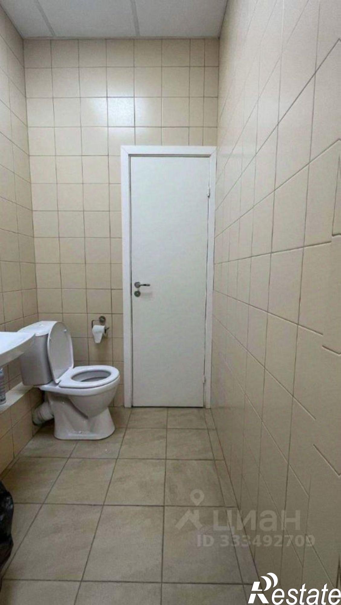 Купить офис, помещение под офис за 12 580 200 рублей на ул Сабирзянова, 7