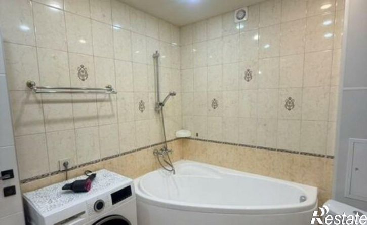 2-комн квартира Тольятти, Приморский бульвар, 18