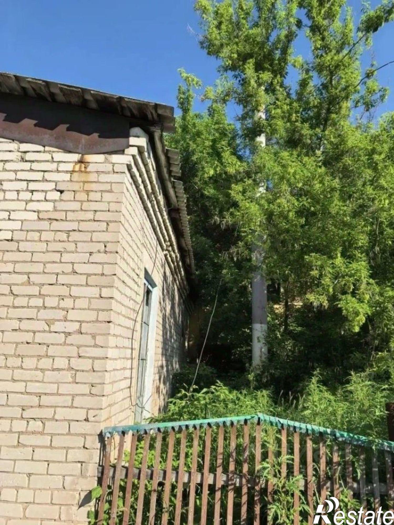 Купить ОСЗ, отдельно стоящее здание за 367 000 рублей на ул Садовая, 1