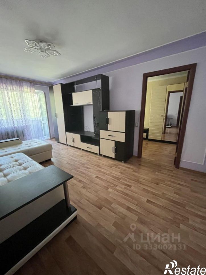 2-комн квартира мкр В-1, 4,  д. 4