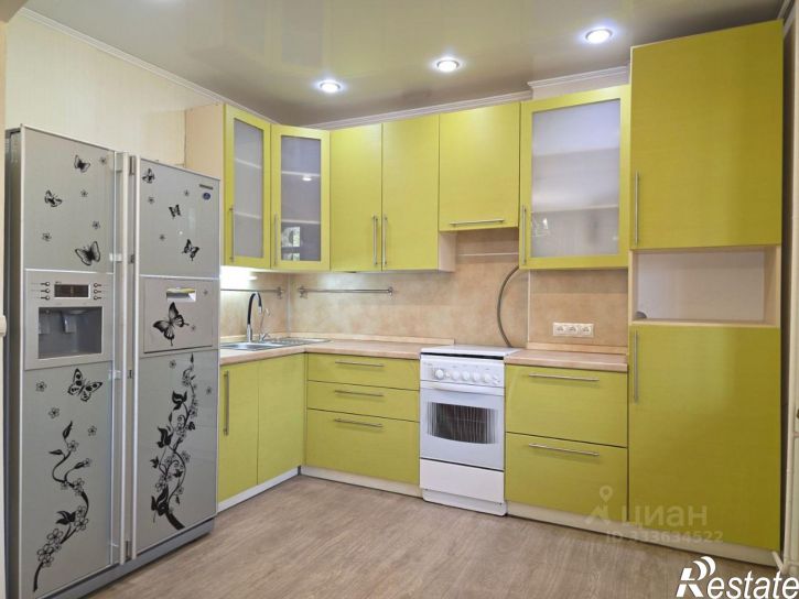 3-комн квартира улица Лизы Чайкиной, 50,  д. 50