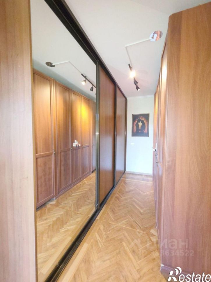 3-комн квартира улица Лизы Чайкиной, 50,  д. 50