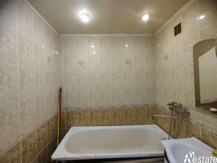 2-комн квартира Кадомцева улица, 9