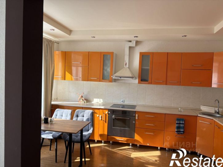 3-комн квартира улица Баныкина, 20,  д. 20