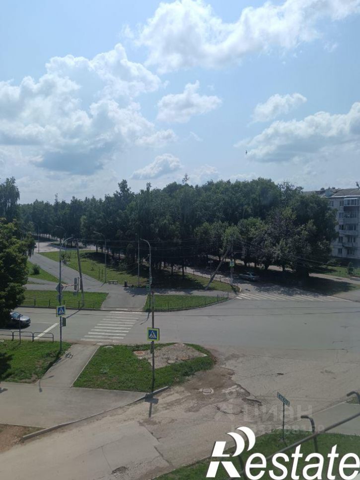2-комн квартира улица Сабирзянова, 27,  д. 27