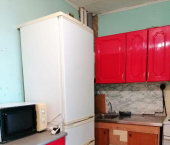 комната 38 кв м Революционная улица, 11