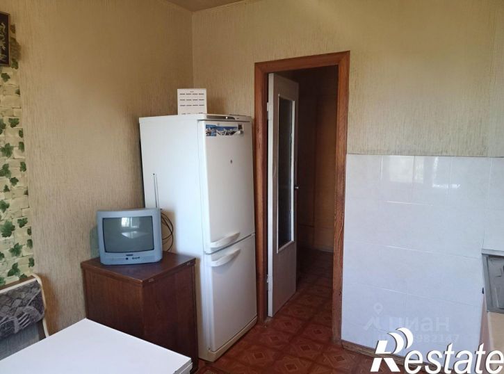 2-комн квартира улица Баныкина, 50,  д. 50