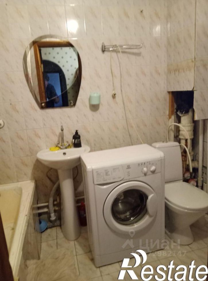 2-комн квартира улица Баныкина, 50,  д. 50