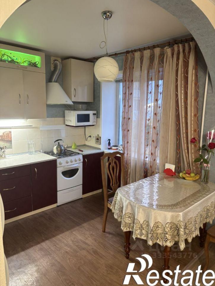 3-комн квартира улица Никонова, 15,  д. 15