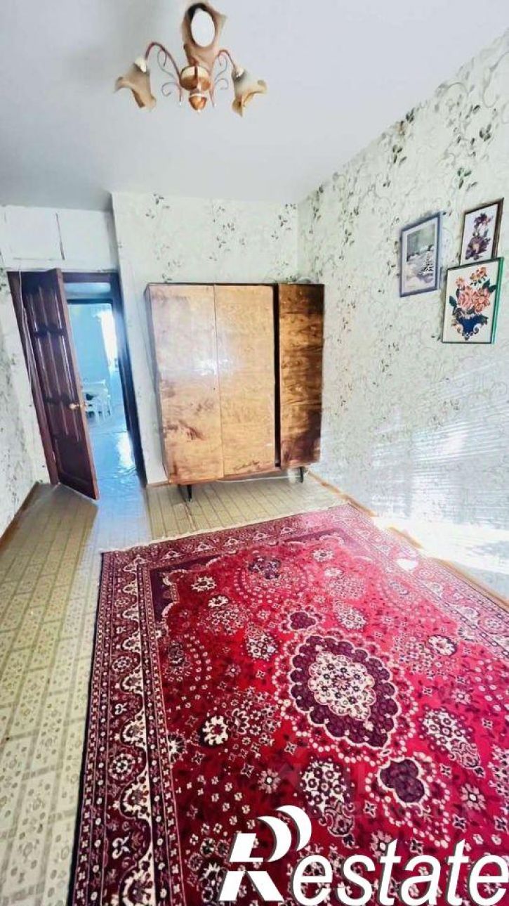 2-комн квартира Запорожская улица, 33,  д. 33