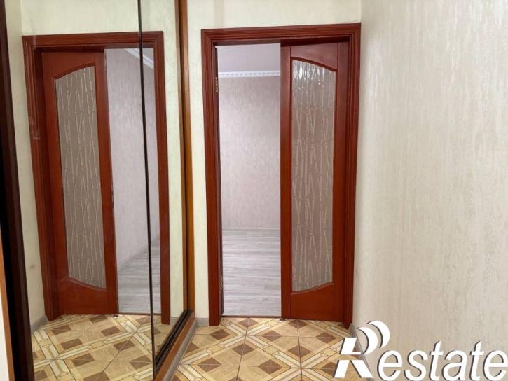 2-комн квартира Калинина улица, 8