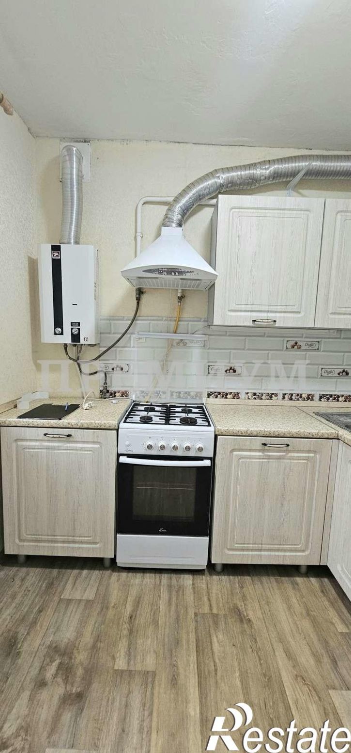 2-комн квартира улица Дружбы, 3