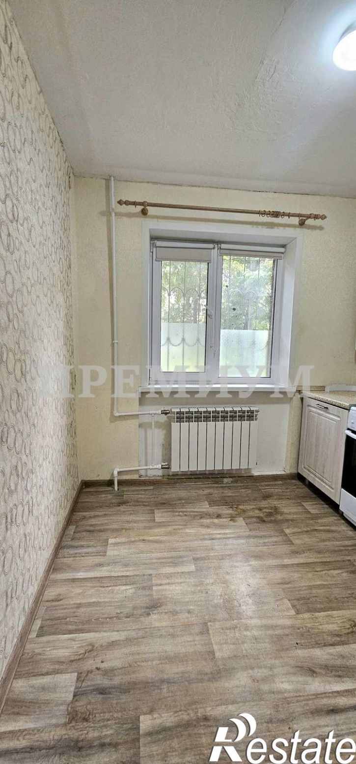 2-комн квартира улица Дружбы, 3