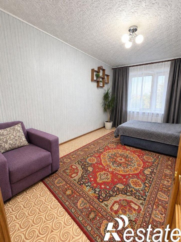 3-комн квартира улица Лизы Чайкиной, 23,  д. 23