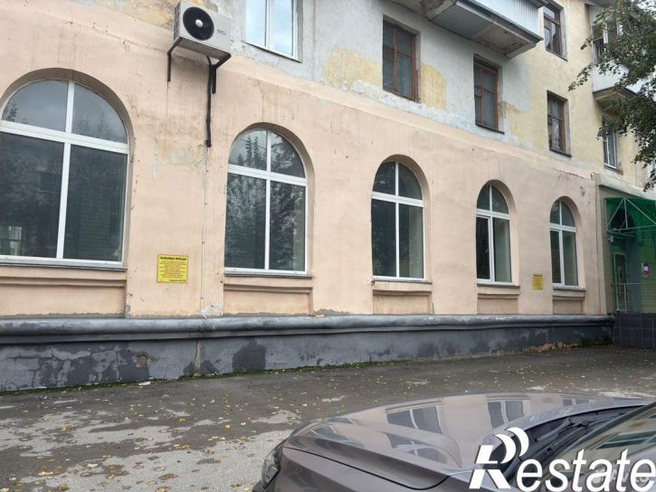 Торговое помещение Комсомольская улица, 28,  д. 28