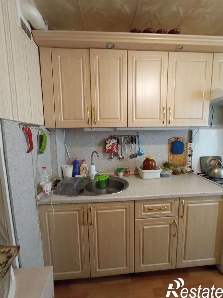 2-комн квартира улица Дзержинского, 23