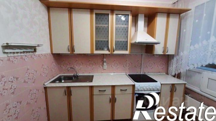 3-комн квартира улица Лизы Чайкиной, 28,  д. 28