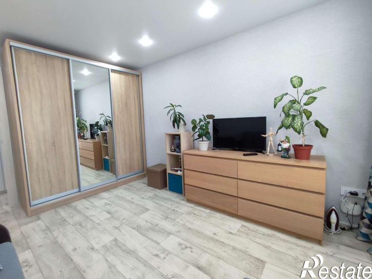 2-комн квартира Островского улица, 10А