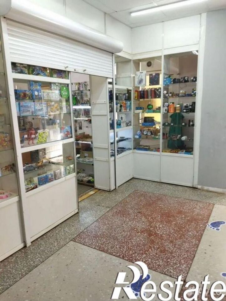 Торговое помещение улица Гайдара, 60А,  д. 60А