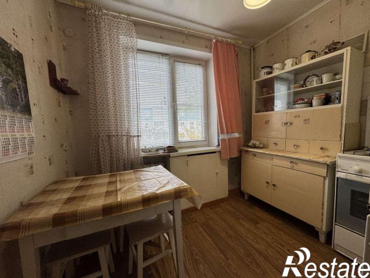 2-комн квартира Дзержинского улица, 9