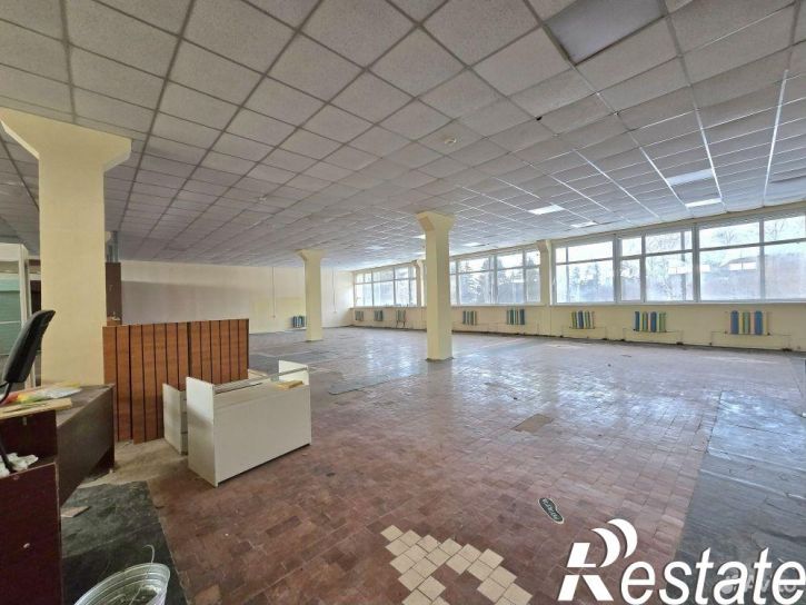 Торговое помещение улица 50 лет Октября, 42,  д. 42